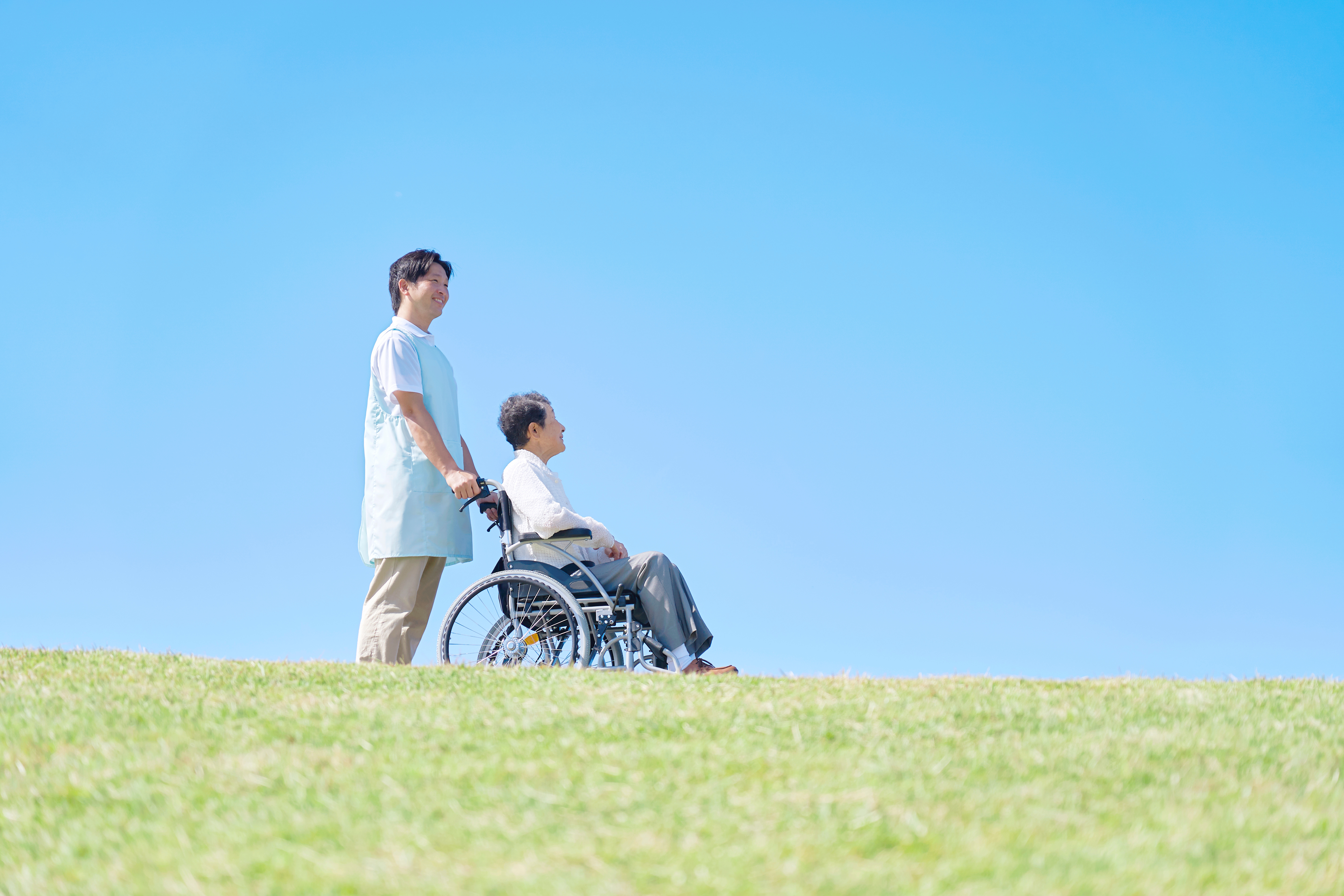 感情労働と人手不足が重なる現場　ー医療・福祉業界でメンタル不調が増える理由と、企業が考えたい対策ー